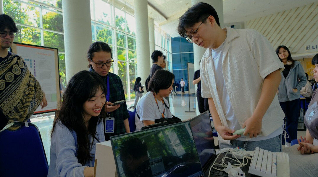 group of learners in coding class